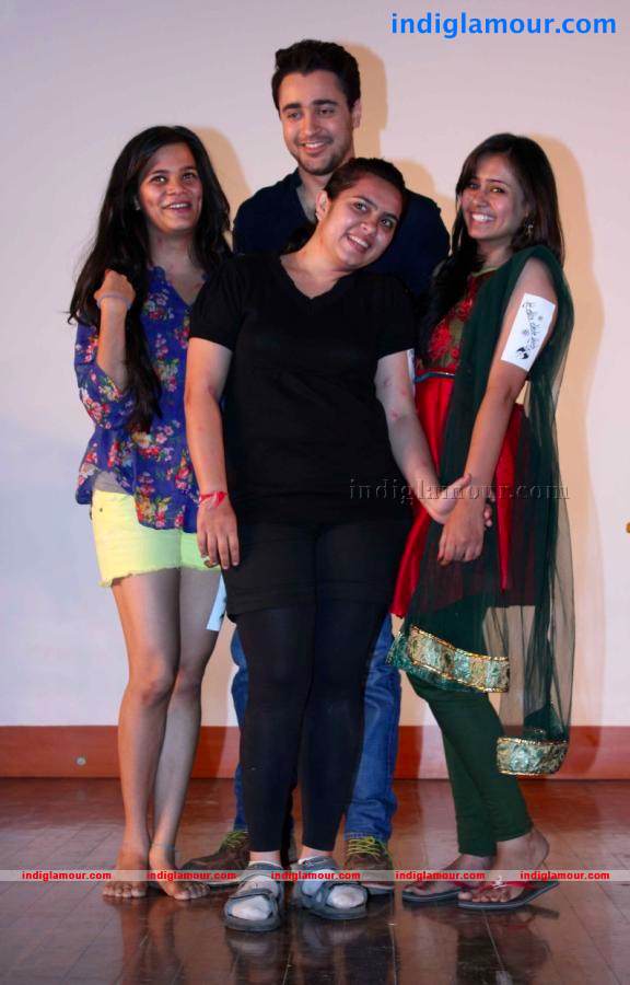 Anushka And Imran Promotes Matru Ki Bijlee Ka Mandola Event hd photo