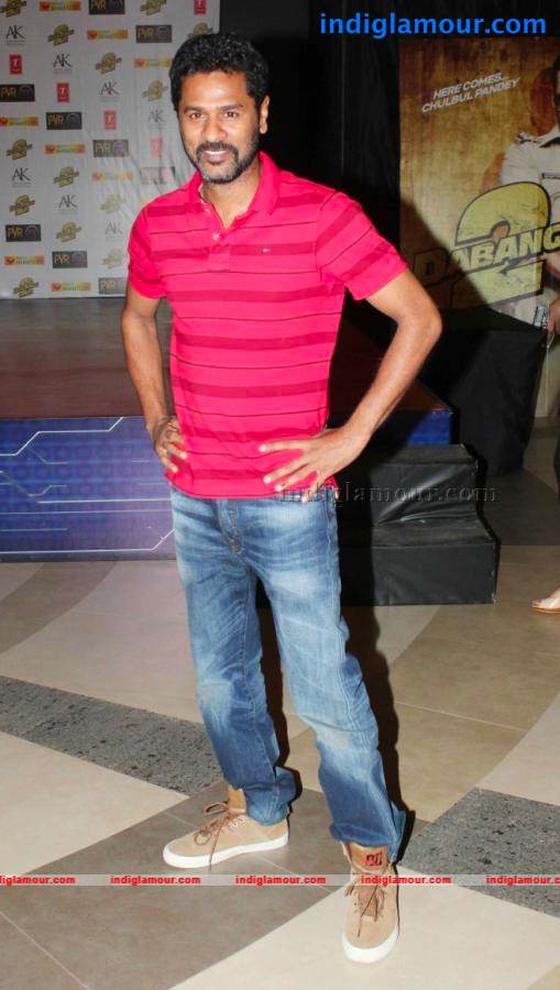 Bollywood Stars At Dabangg 2 Movie Premiere Show Event hd photo