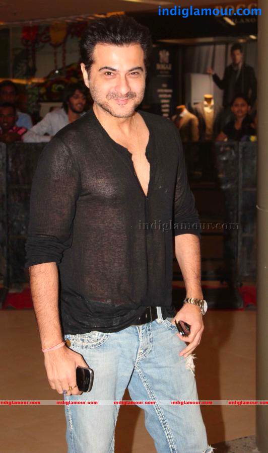 Bollywood Stars At Dabangg 2 Movie Premiere Show Event hd photo