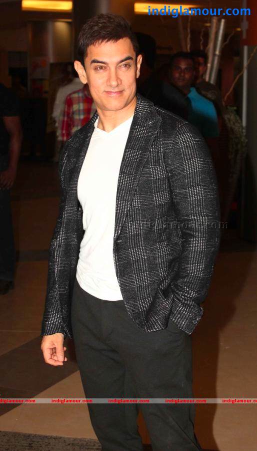 Bollywood Stars At Dabangg 2 Movie Premiere Show Event hd photo