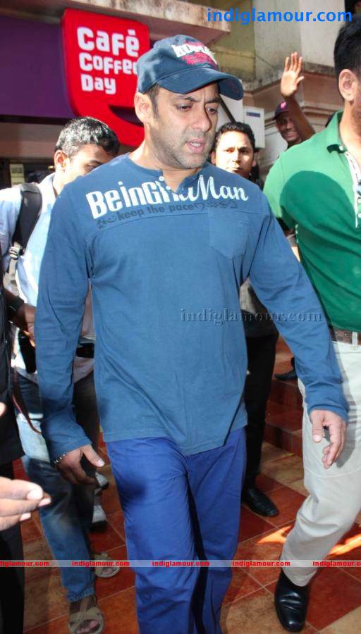 Salman And Sonakshi At Coffee Day Flavours Launch Event hd photo