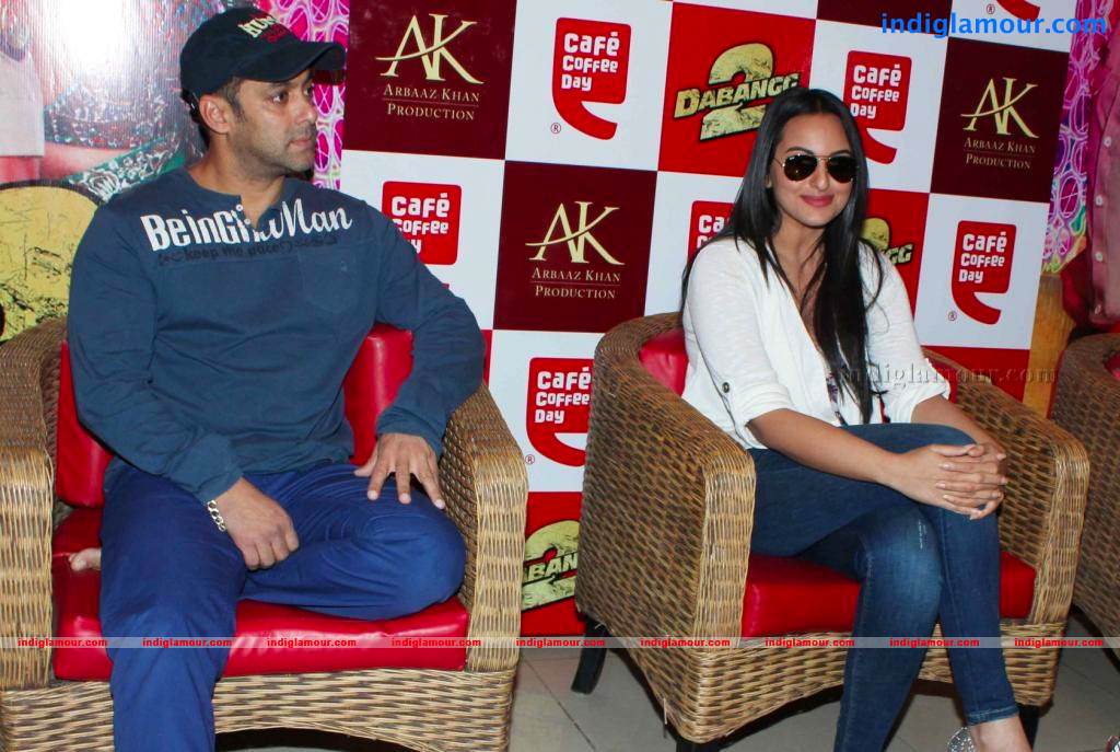Salman And Sonakshi At Coffee Day Flavours Launch Event hd photo