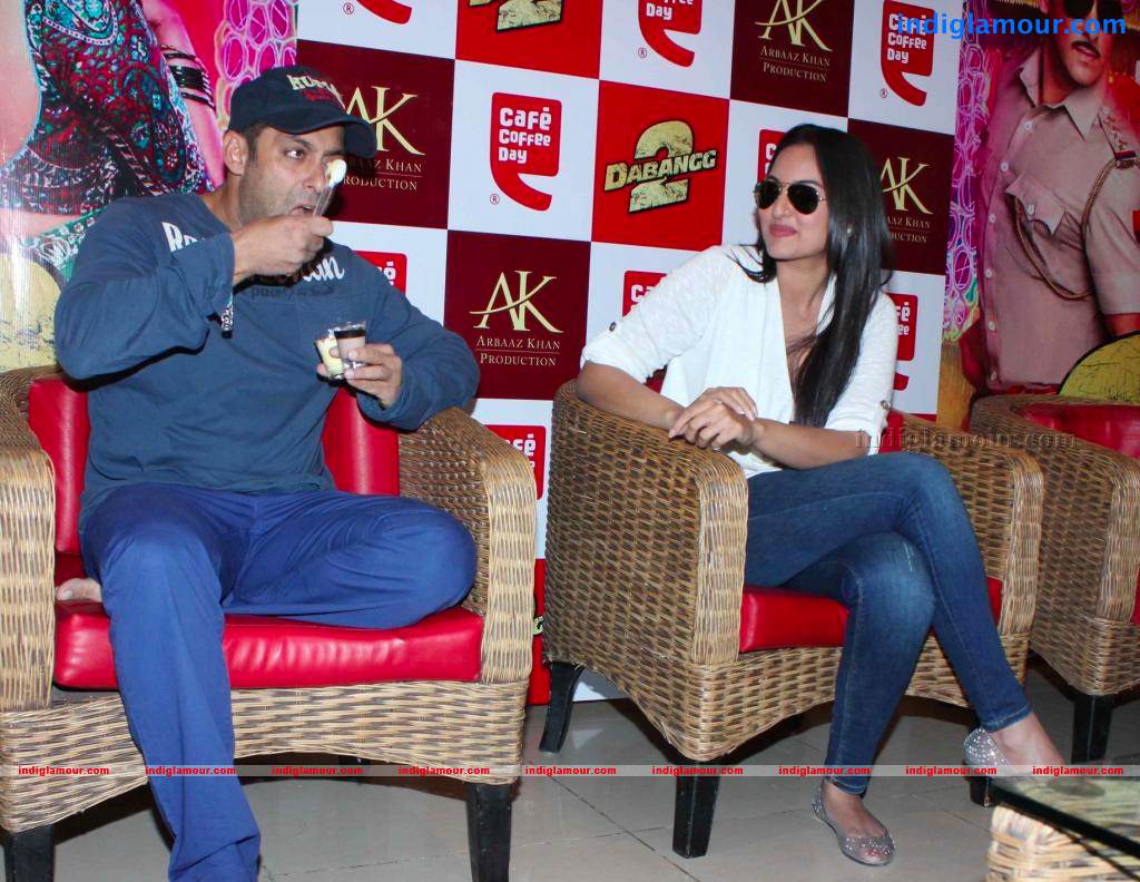 Salman And Sonakshi At Coffee Day Flavours Launch Event hd photo