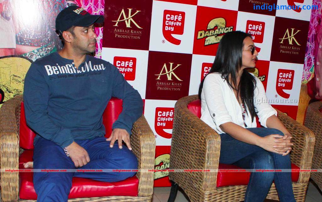 Salman And Sonakshi At Coffee Day Flavours Launch Event hd photo