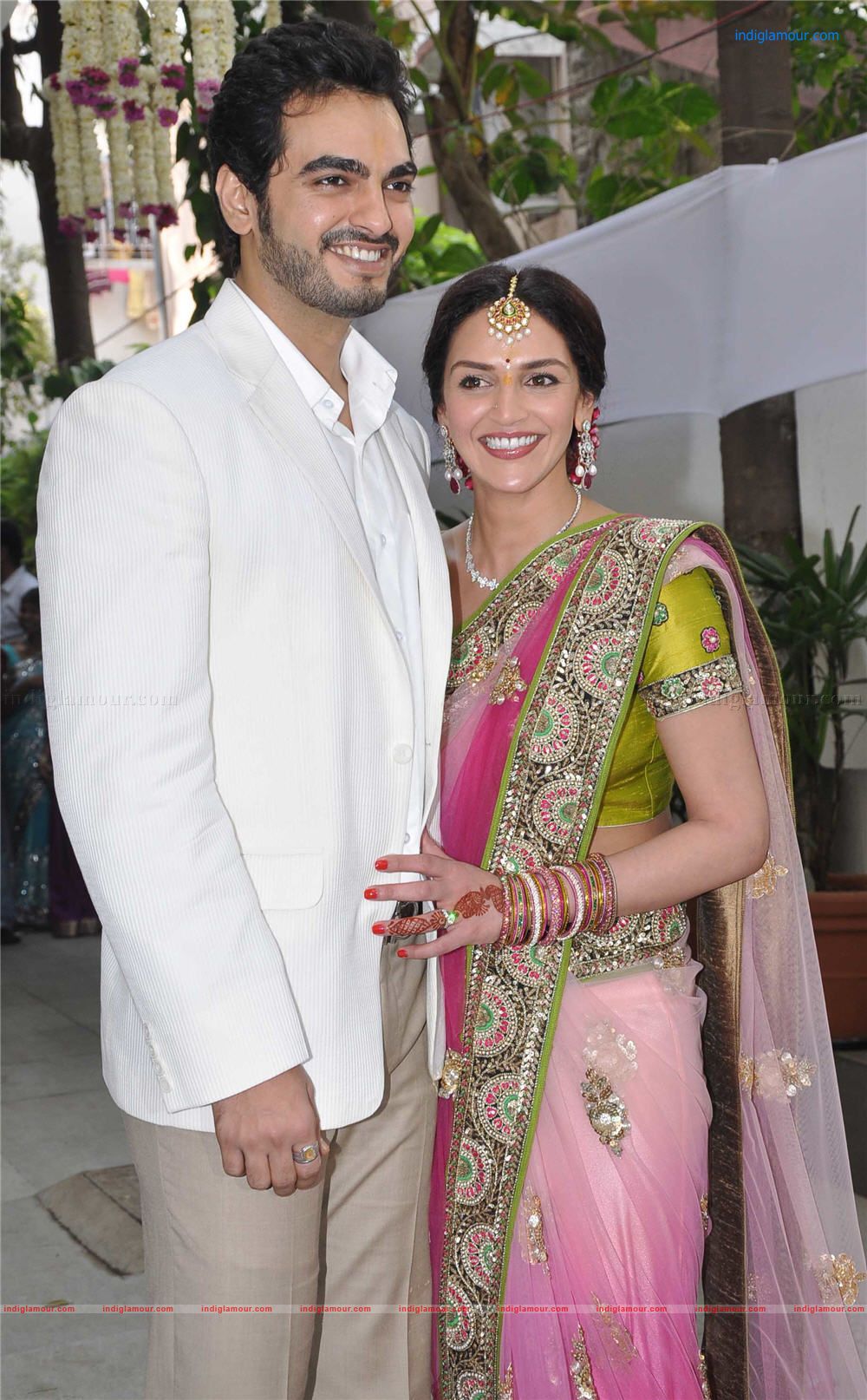 Esha Deol Engaged To Bharat Takhtani Event hd photo