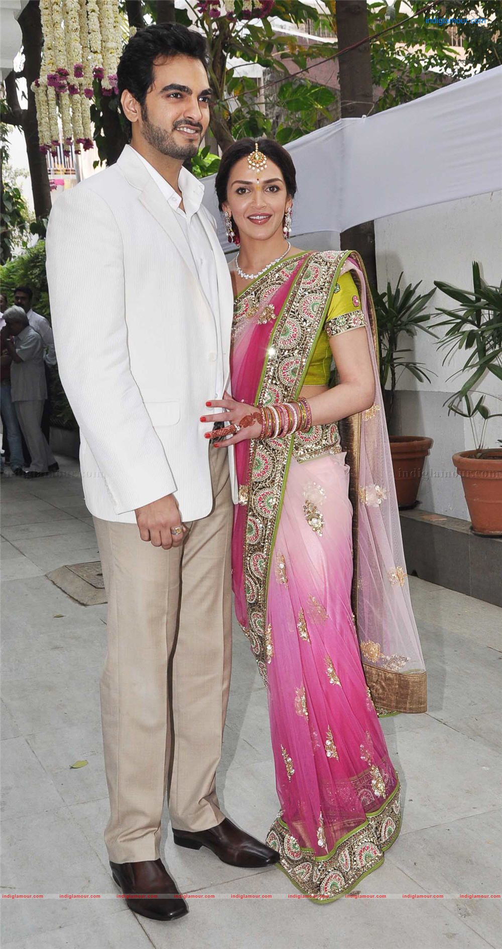 Esha Deol Engaged To Bharat Takhtani Event hd photo