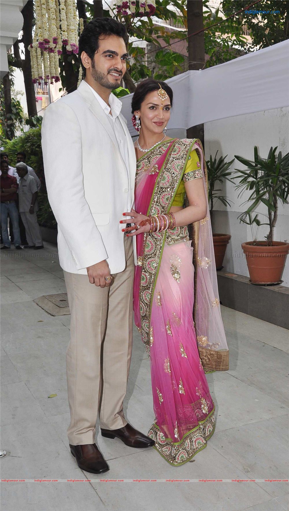 Esha Deol Engaged To Bharat Takhtani Event hd photo