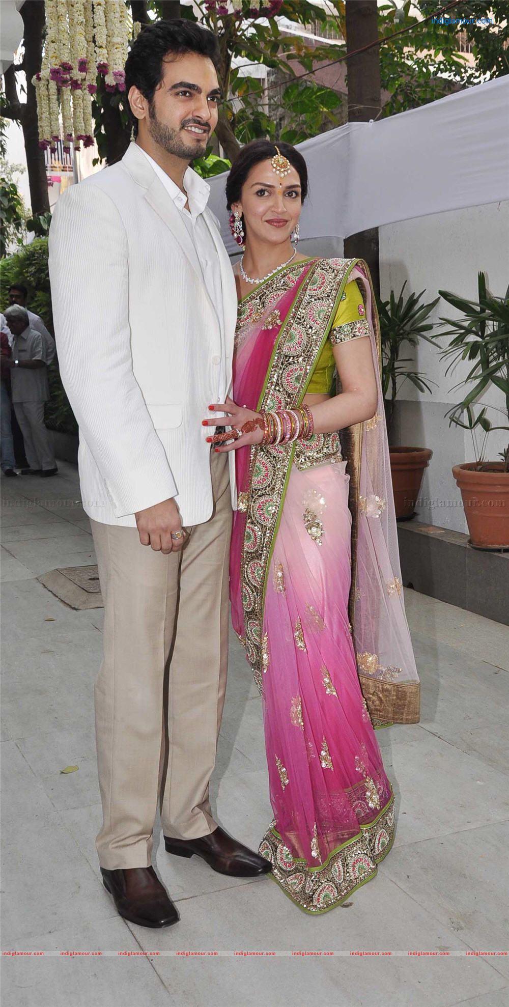 Esha Deol Engaged To Bharat Takhtani Event hd photo