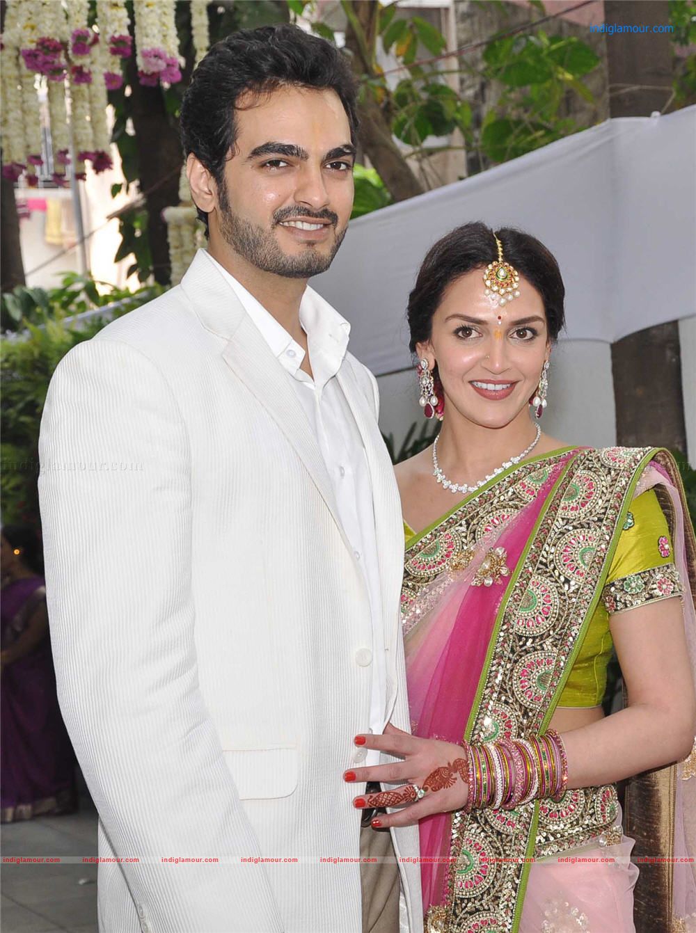 Esha Deol Engaged To Bharat Takhtani Event hd photo