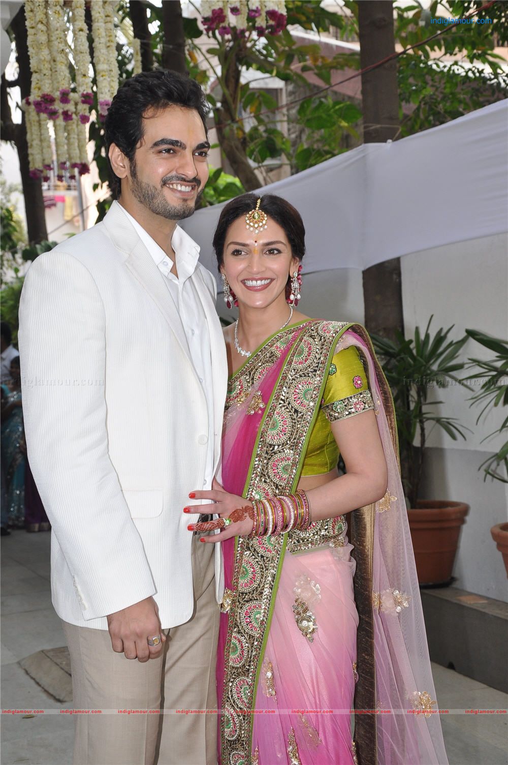 Esha Deol Engaged To Bharat Takhtani Event hd photo