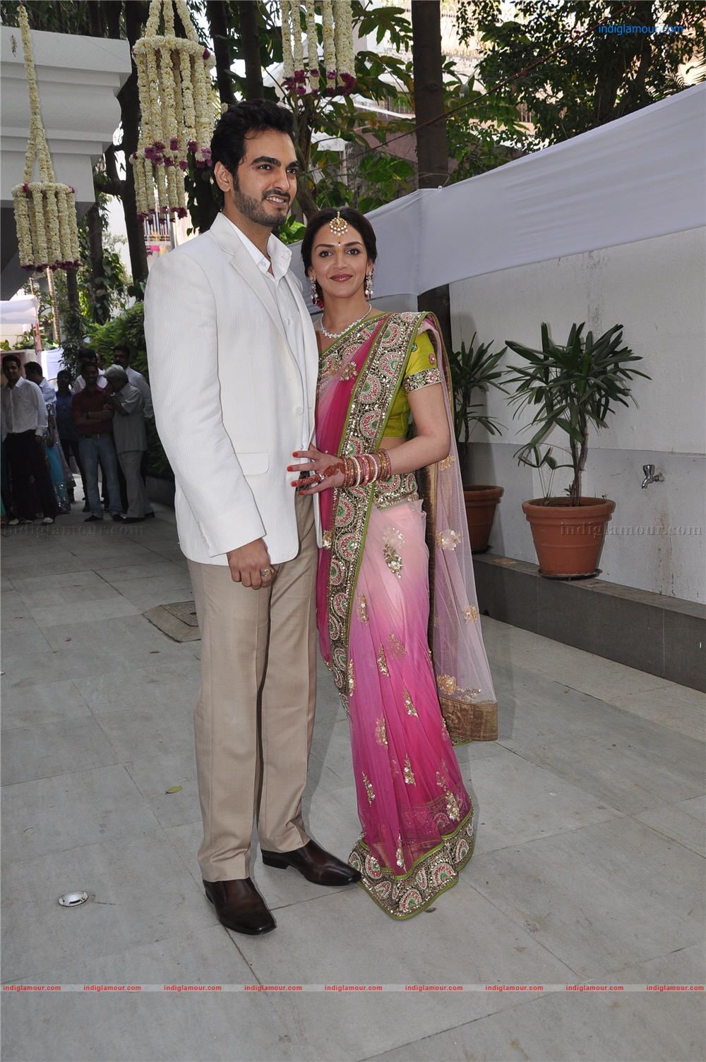 Esha Deol Engaged To Bharat Takhtani Event hd photo