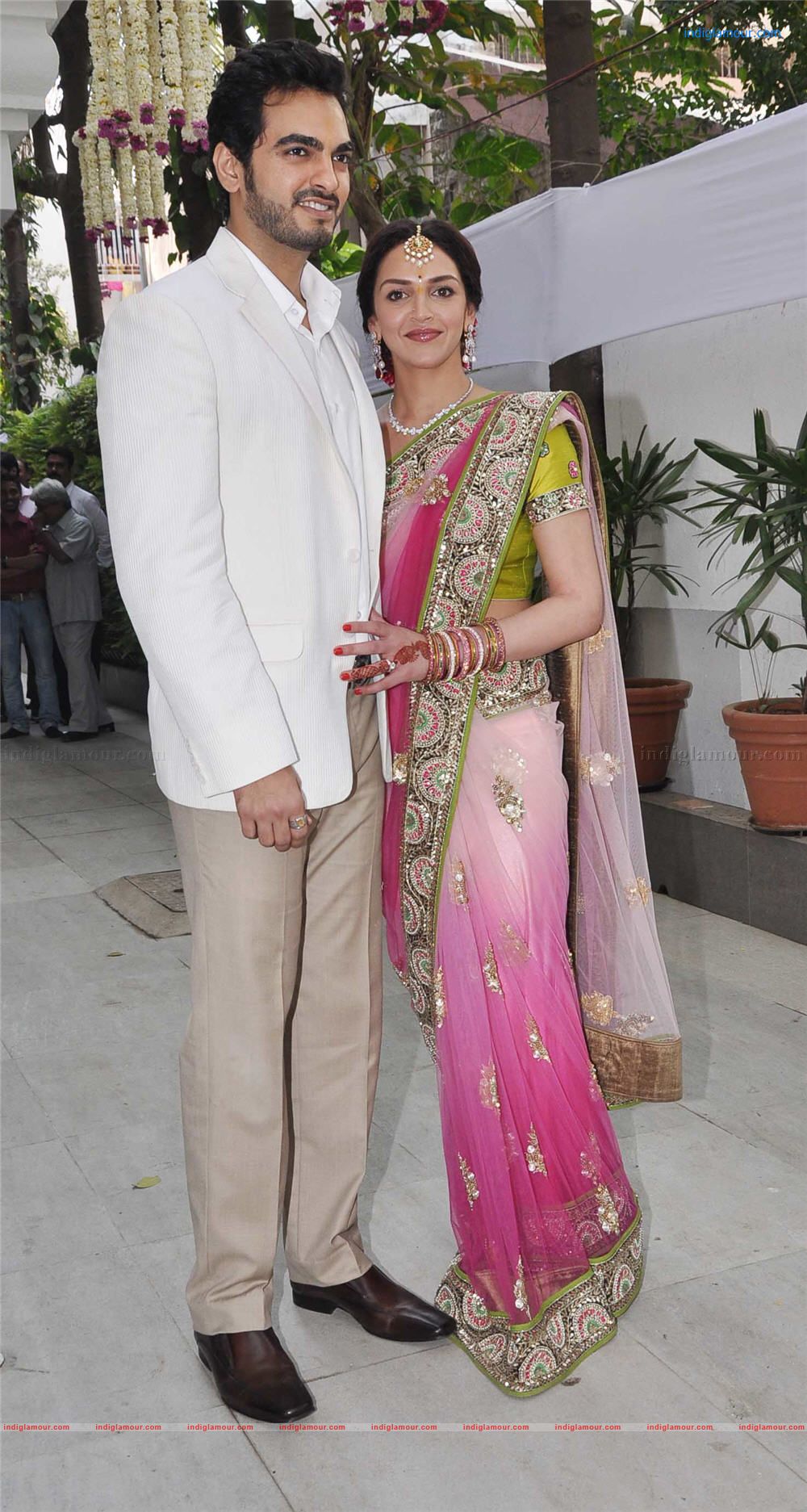 Esha Deol Engaged To Bharat Takhtani Event hd photo