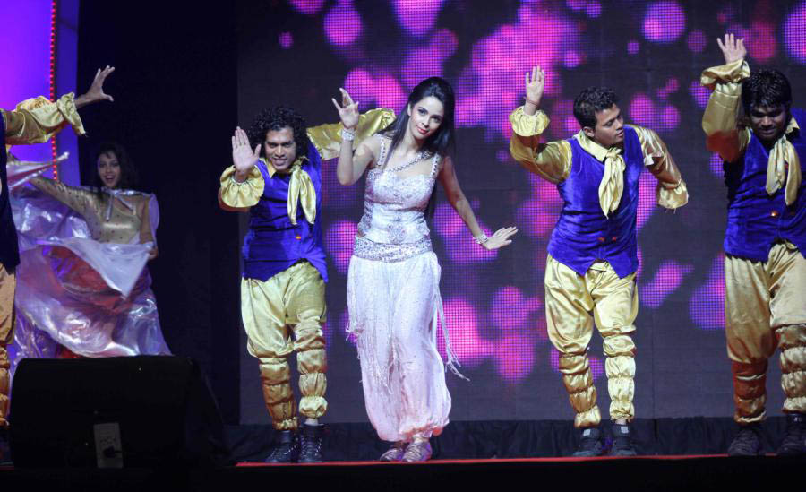 Mallika Sherawat Performance At Tulip Star Event hd photo