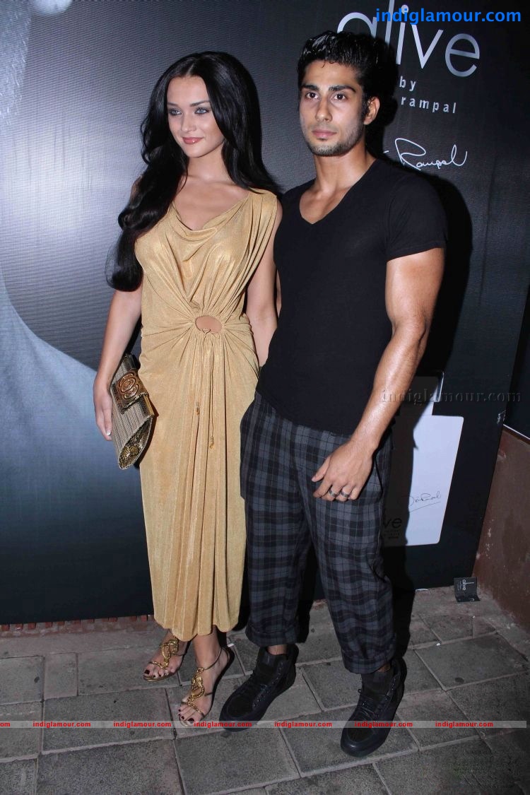 Arjun Rampal as Brand Ambassador for Alive Perfume Event hd photo