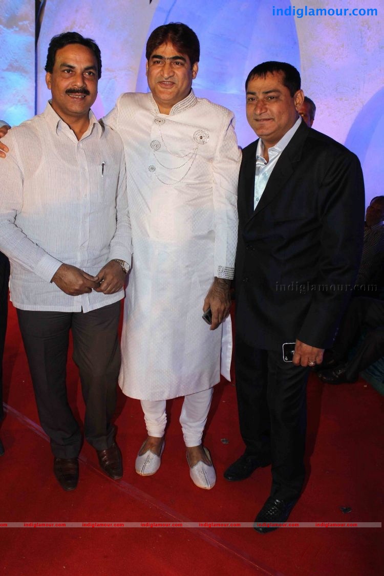 Bollywood Stars At Suhail and Sandiya Marraige Reception Event hd photo