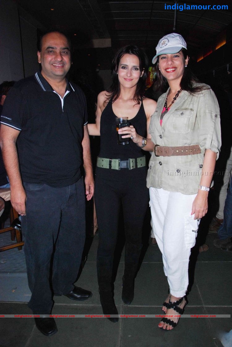 Kiran Bawa Lohri party Photos Event hd photo