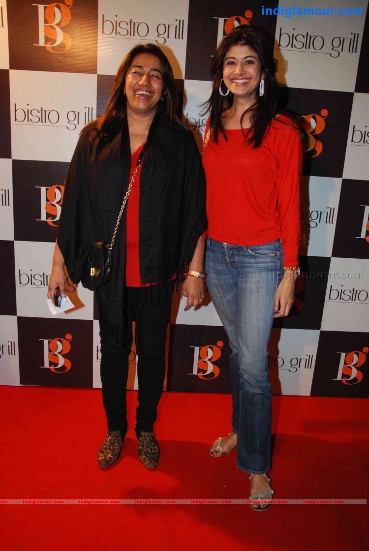 Kiran Bawa Lohri party Photos Event hd photo