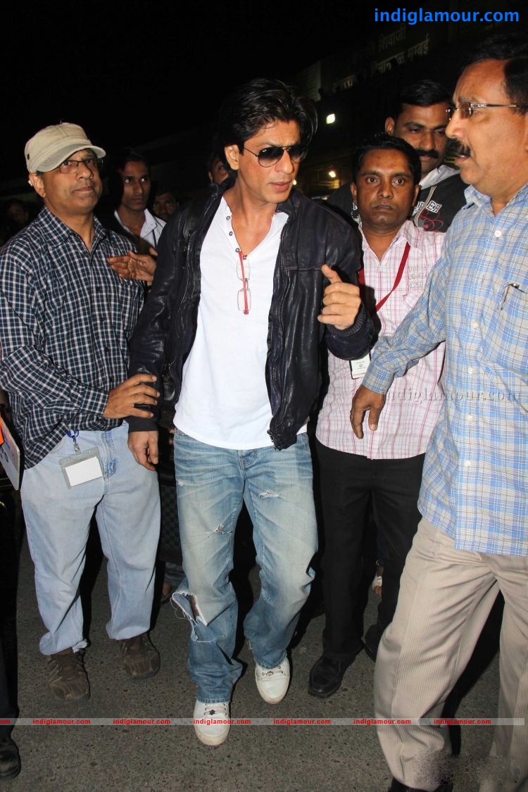 Celebs leave for Macau for Zee Awards Photos Event hd photo