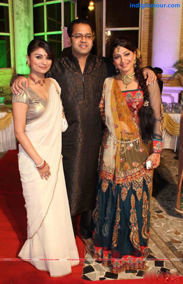 Deepshikha and Kaishav Arora Wedding Reception Photos Event hd photo