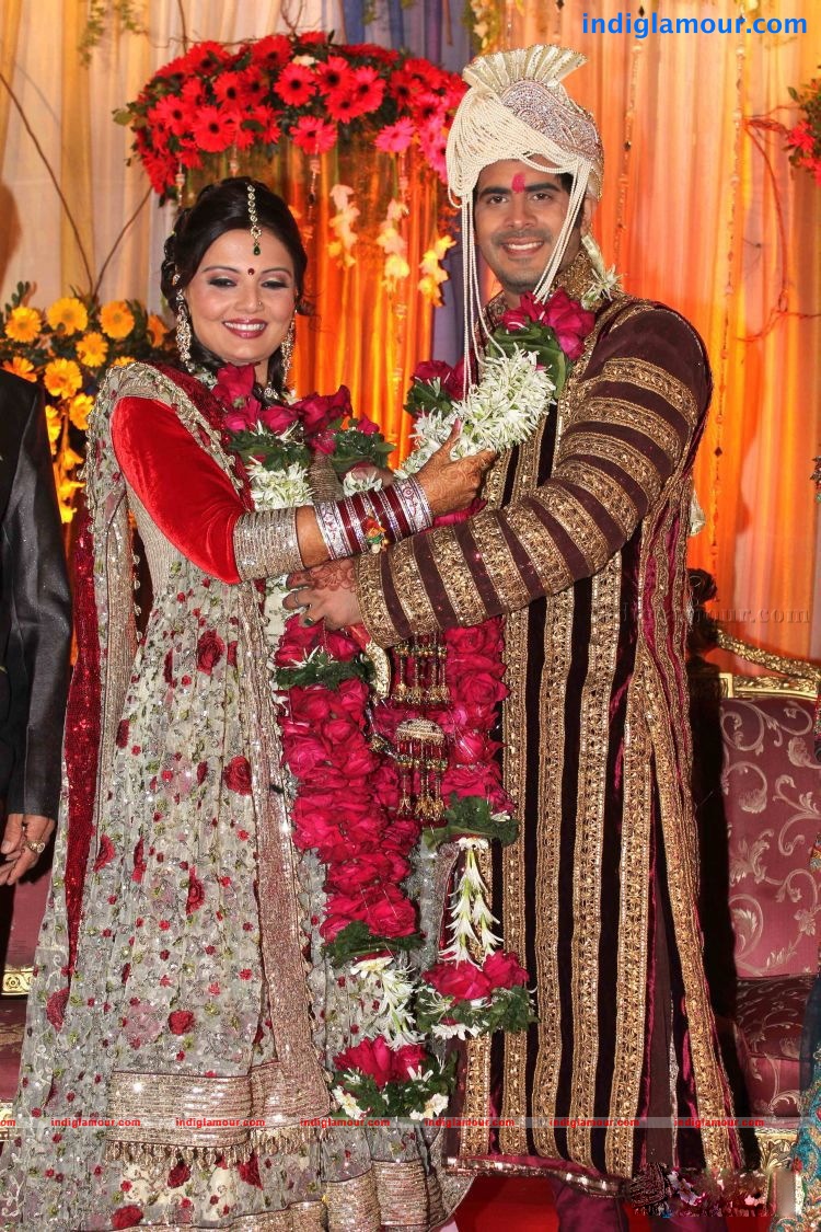 Deepshikha and Kaishav Arora Wedding Reception Photos Event hd photo