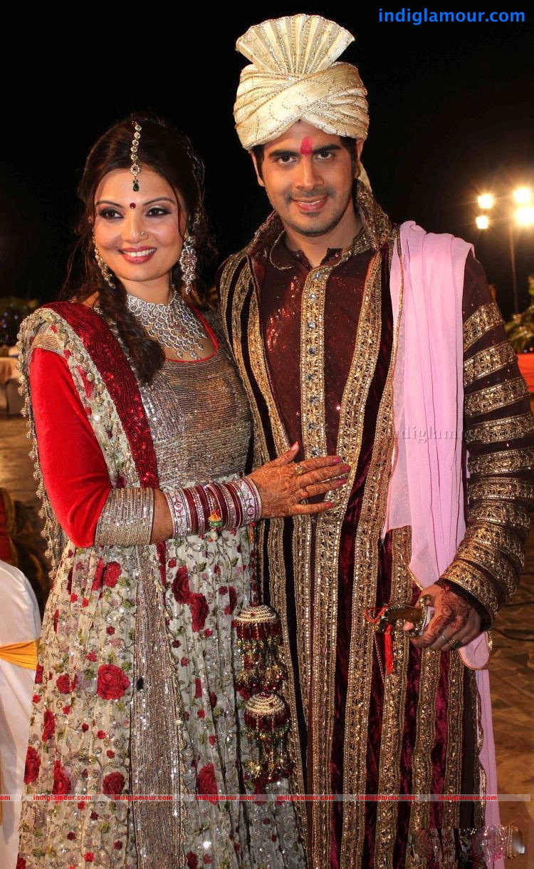 Deepshikha and Kaishav Arora Wedding Reception Photos Event hd photo