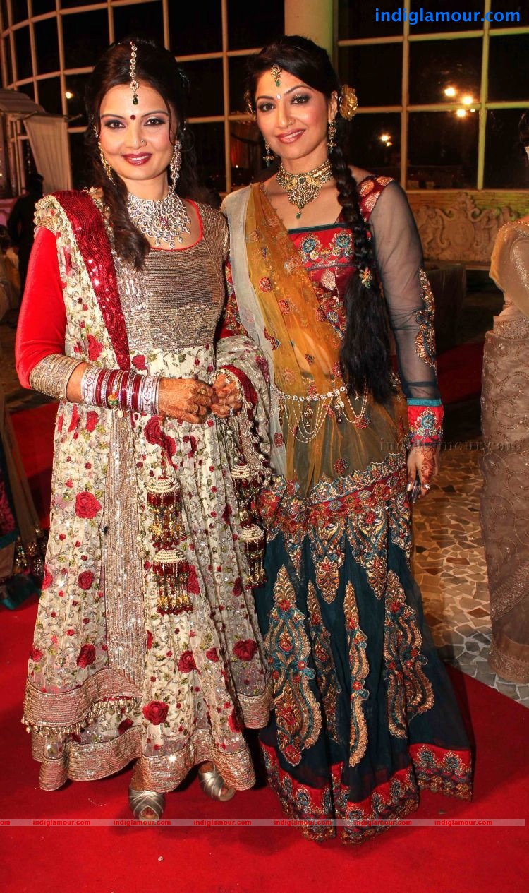 Deepshikha and Kaishav Arora Wedding Reception Photos Event hd photo