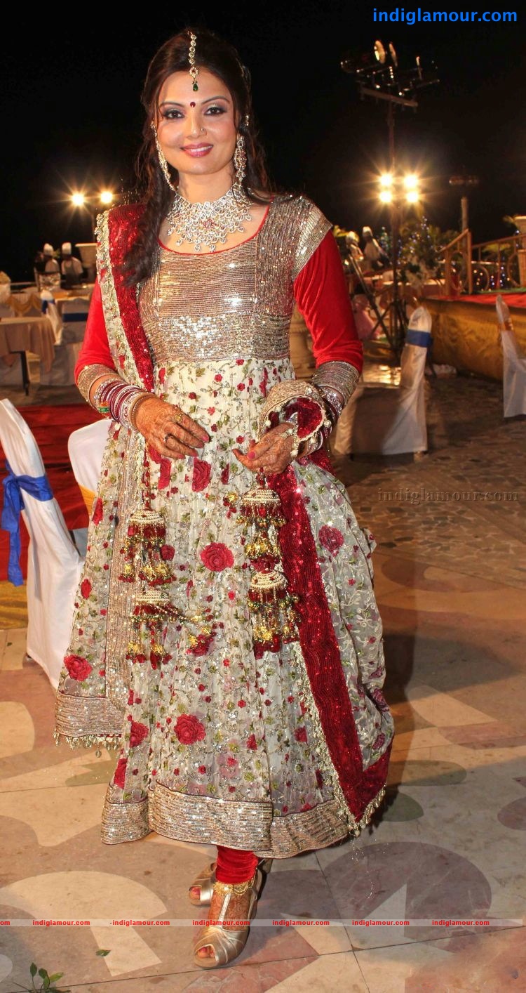 Deepshikha and Kaishav Arora Wedding Reception Photos Event hd photo