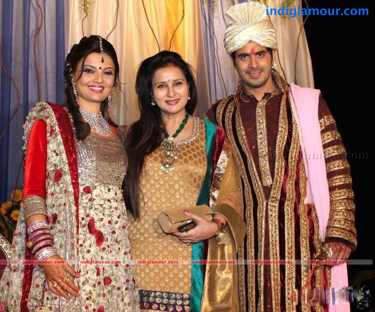Deepshikha and Kaishav Arora Wedding Reception Photos Event hd photo