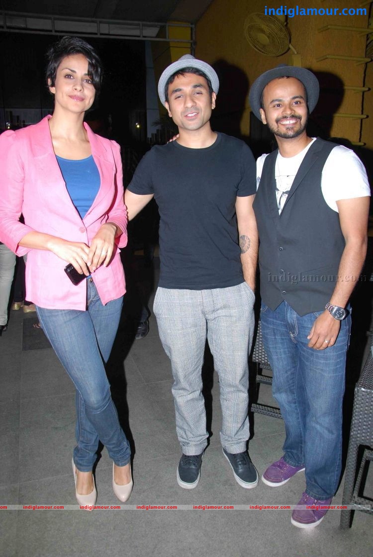 Farhan Akhtar Gul Panag launches Wednesday Soul Novel Photos Event hd photo