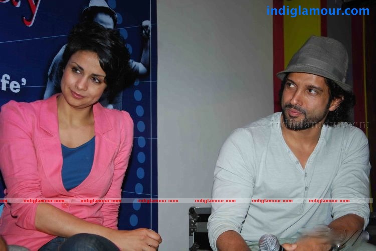 Farhan Akhtar Gul Panag launches Wednesday Soul Novel Photos Event hd photo