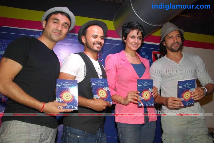 Farhan Akhtar Gul Panag launches Wednesday Soul Novel Photos Event hd photo