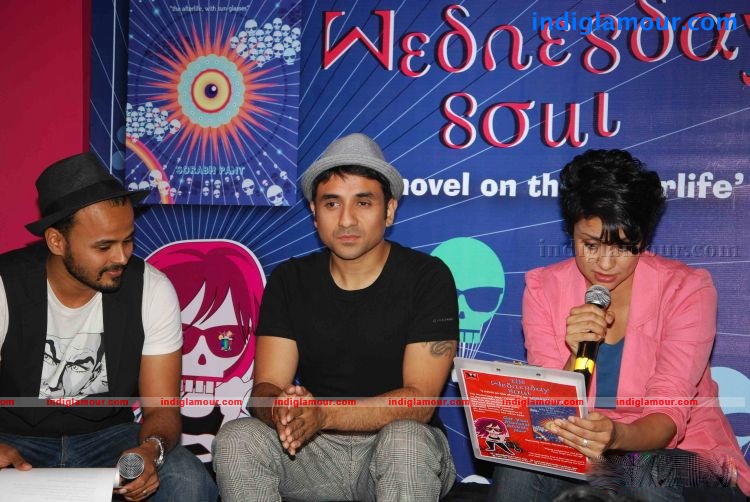 Farhan Akhtar Gul Panag launches Wednesday Soul Novel Photos Event hd photo