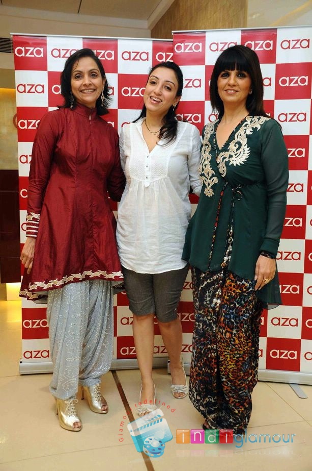Genelia and Hrishitha Bhatt At Nishka Lulla Showcase Event hd photo