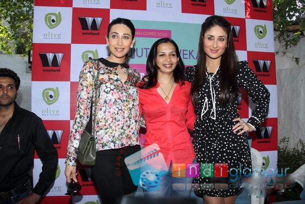 Kareena Kapoor and Karishma at the Success Party of Rujuta Diwekar Book Event hd photo