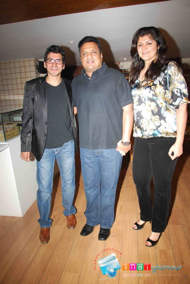 SHAUKEEN Movie Launch Photos Event hd photo