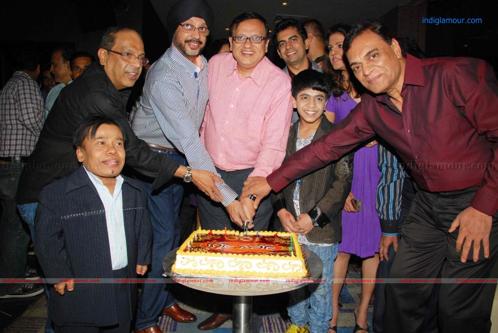 Gutar Gu 100 Episodes Celebration Event hd photo