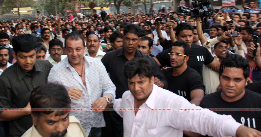 Hrithik Roshan and Sanjay Dutt visited Chandan Theatre Event hd photo
