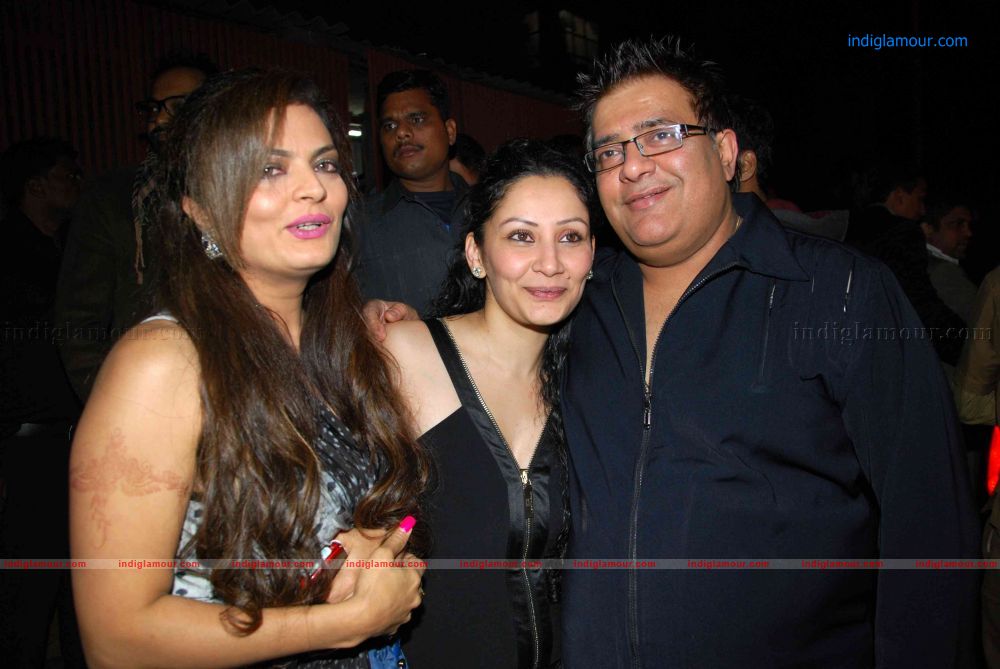 Sanjay Dutt Hosted A Party For Success Of Agneepath Movie Event hd photo