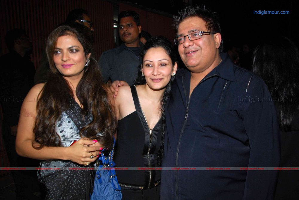 Sanjay Dutt Hosted A Party For Success Of Agneepath Movie Event hd photo