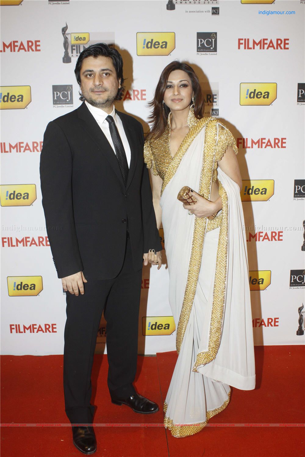 Kabir Bedi at the 57th Idea Fimfare Awards 2011 Event hd photo