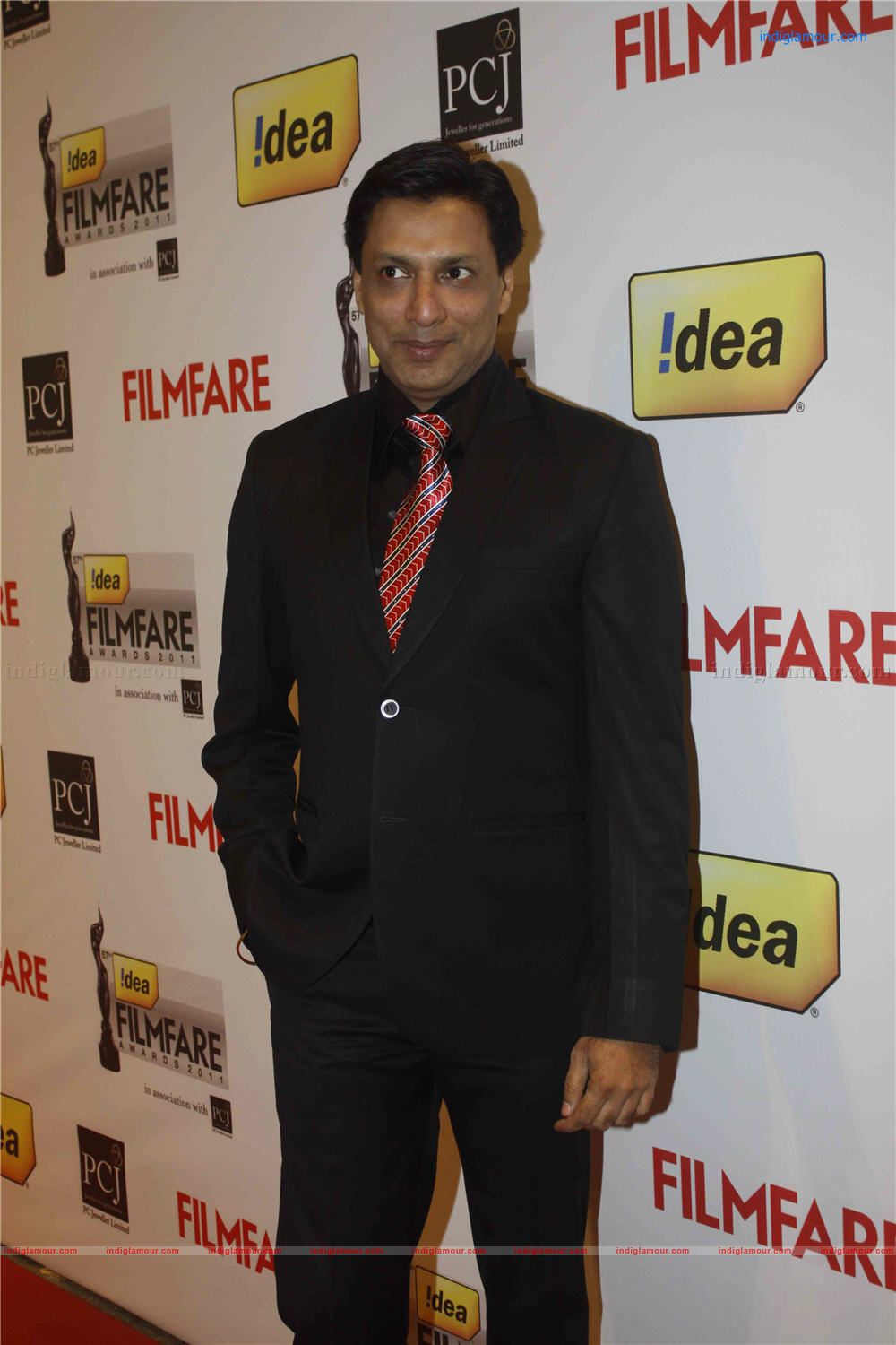 Kabir Bedi at the 57th Idea Fimfare Awards 2011 Event hd photo