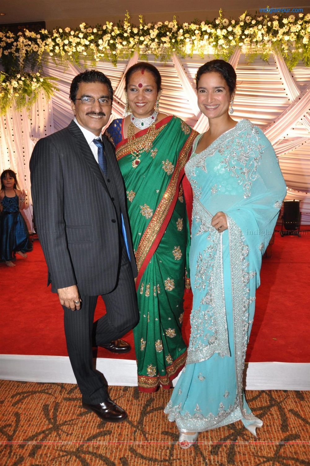Suraj and Monali Godambe Reception Event hd photo