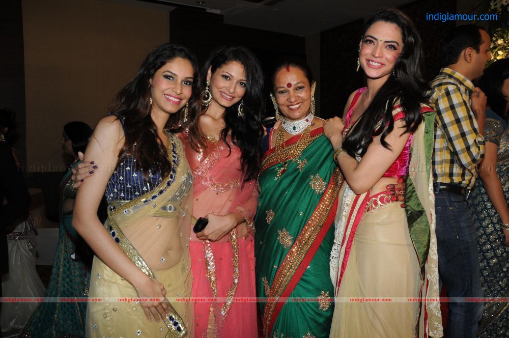 Suraj and Monali Godambe Reception Event hd photo