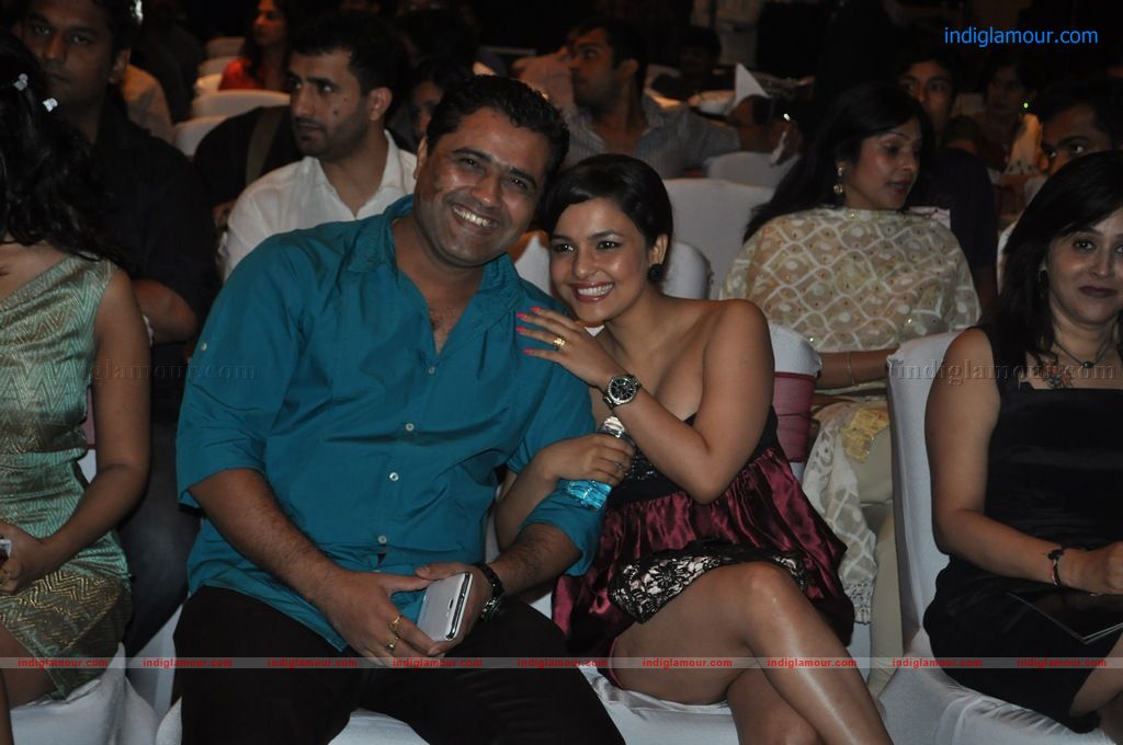 Aalaap Music Launch Event hd photo