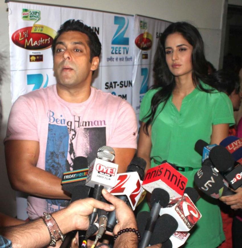 Salman And Katrina Promoting Ek Tha Tiger On DID Masters Event hd photo