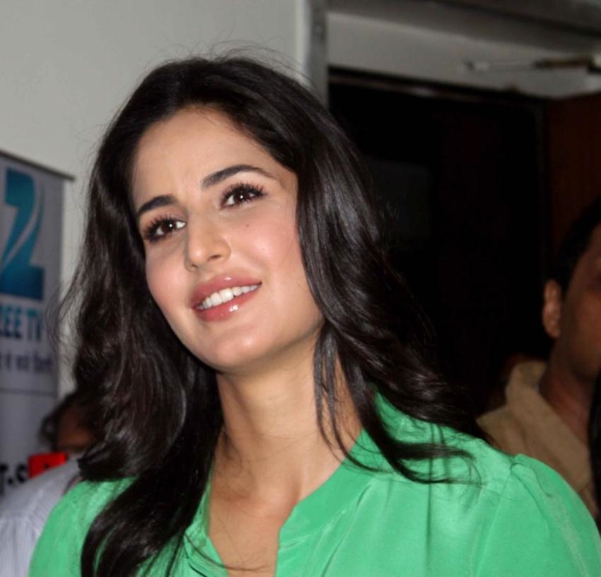 Salman And Katrina Promoting Ek Tha Tiger On DID Masters Event hd photo