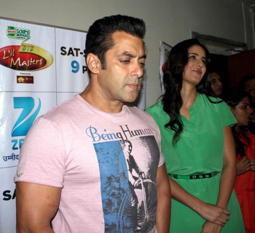 Salman And Katrina Promoting Ek Tha Tiger On DID Masters Event hd photo