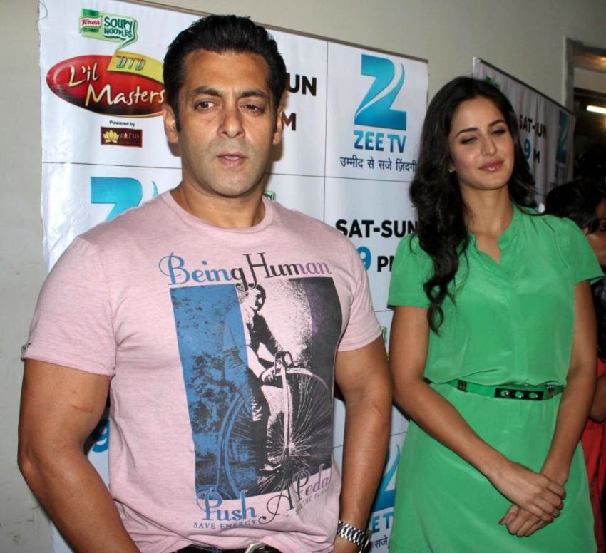 Salman And Katrina Promoting Ek Tha Tiger On DID Masters Event hd photo