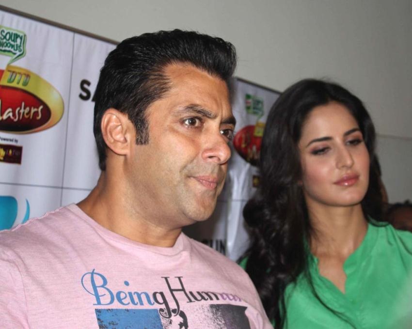 Salman And Katrina Promoting Ek Tha Tiger On DID Masters Event hd photo