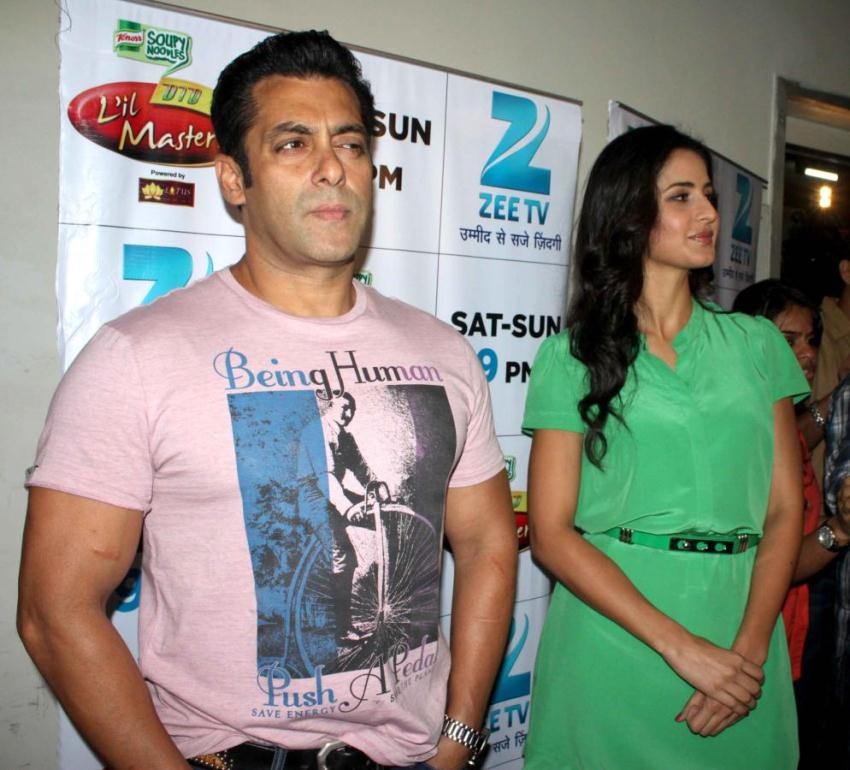 Salman And Katrina Promoting Ek Tha Tiger On DID Masters Event hd photo